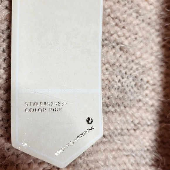 NWT Ashley by 26 international soft pink cardigan sweater - Picture 5 of 15